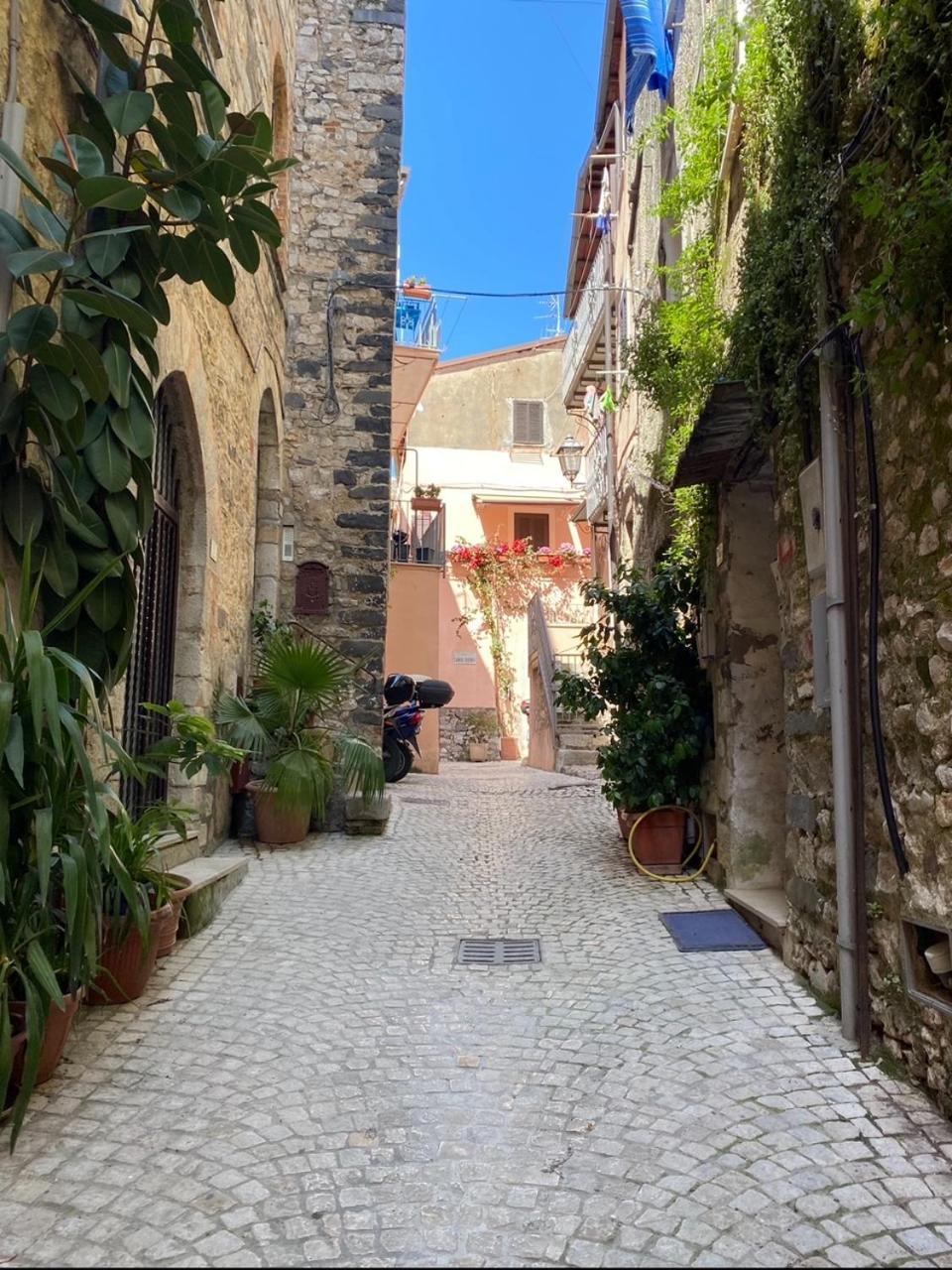 Vicolo Delle Belle Suite Terracina Exteriör bild